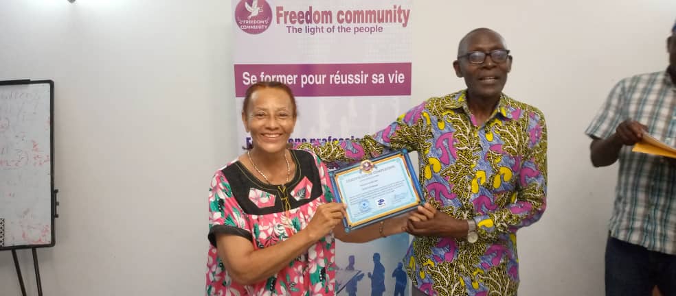 Freedom community - remise de diplome de formation