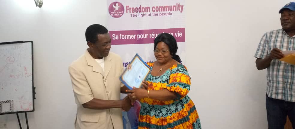 Freedom community - remise de diplome de formation