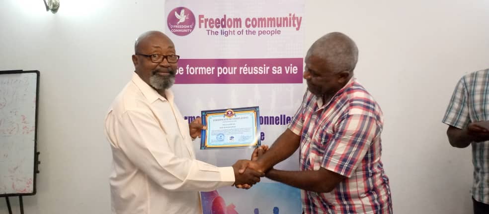 Freedom community - remise de diplome de formation